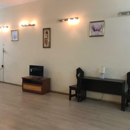 Mini-Hotel Verhovina Kiev Eksteriør bilde